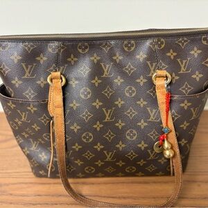 Louis Vuitton Classic Brown Monogram Totally PM handbag